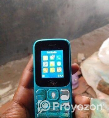Samsung Guru Music 2 . (Used)