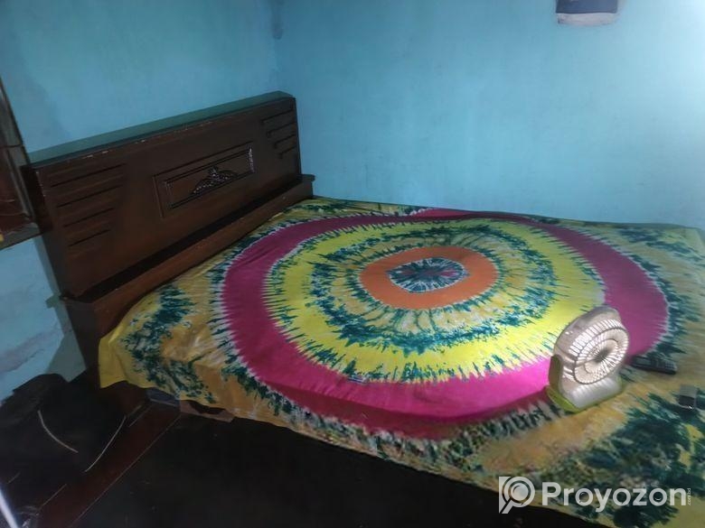 মালয়েশিয়ান কাঠের খাট