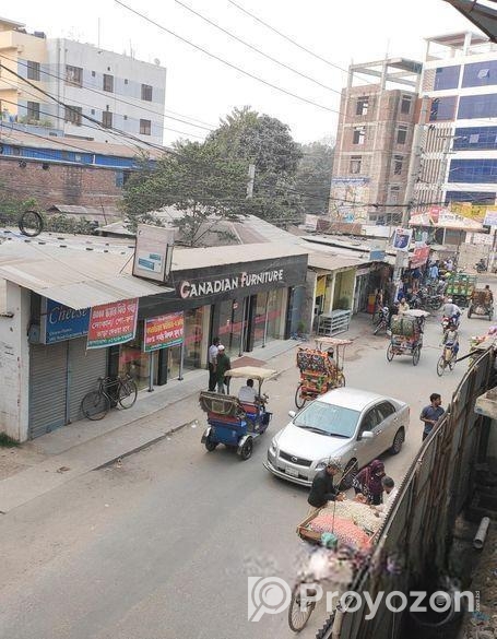 দোকান / শোরুম ভাড়া দেয়া হবে।