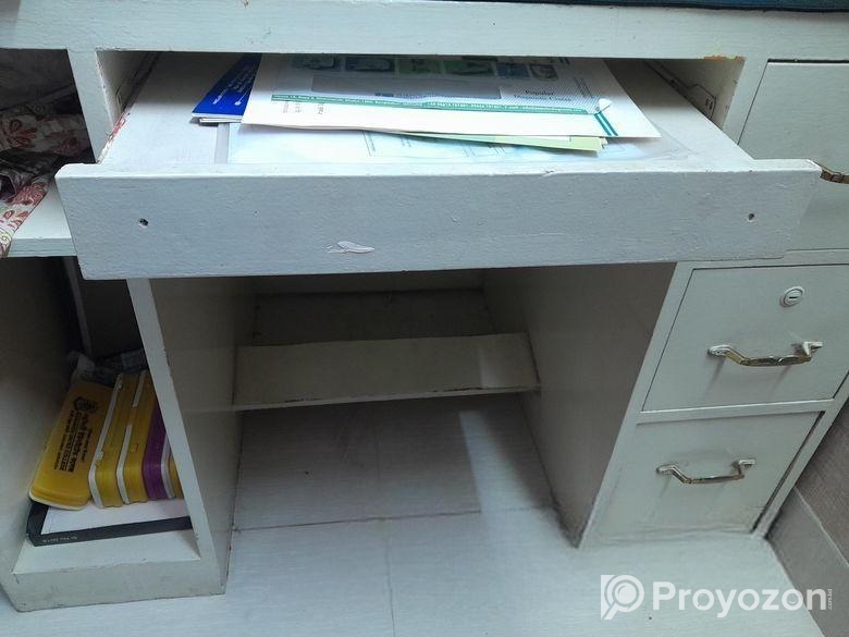 Card Board Reading Table