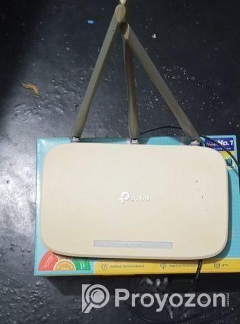 Tp Link Router 845n (used)
