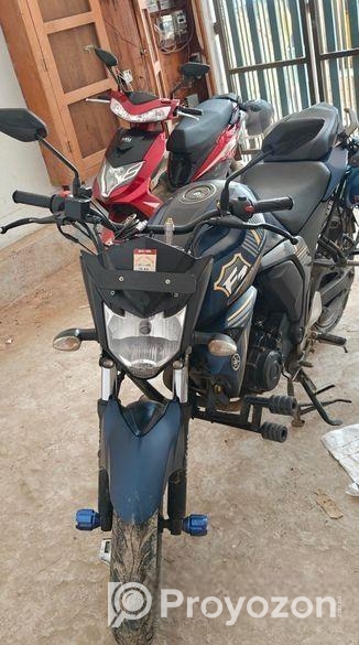 Yamaha FZs V2 . 2023