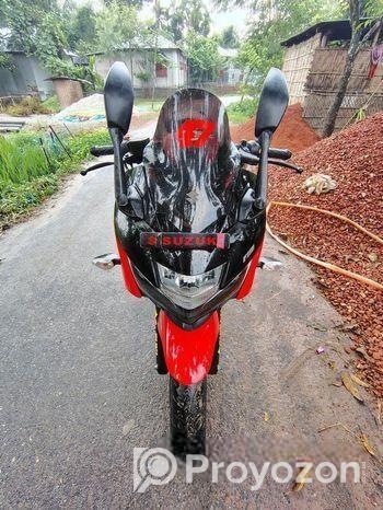 Suzuki Gixxer SF , 2024