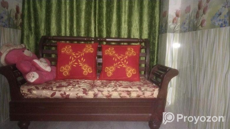 সোফা বিক্রি হবে