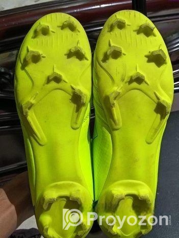 Shot Spike Boots (football) Fresh As New