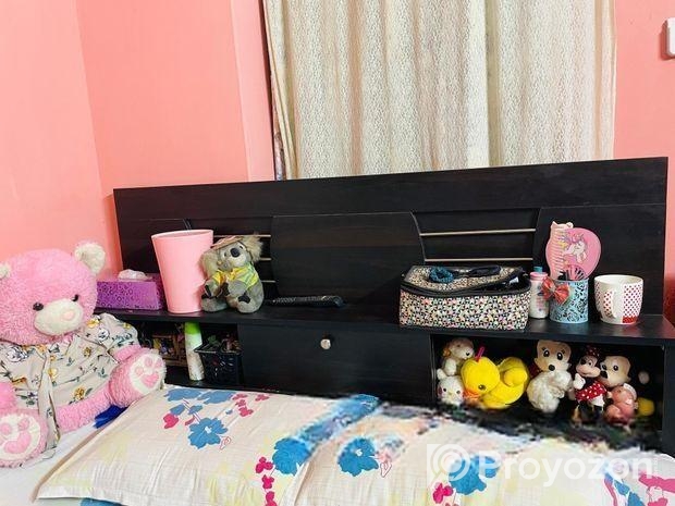 Otobi 5/7 feet box bed