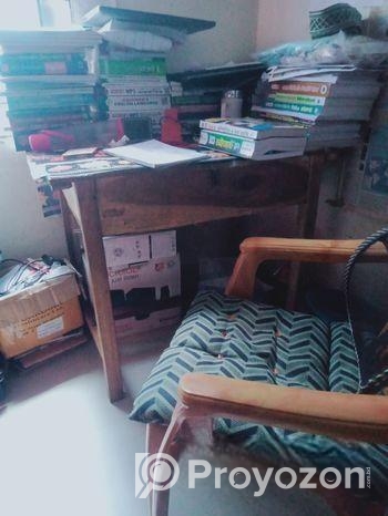 চেয়ার ও টেবিল