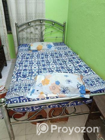 স্টিলের খাট