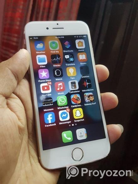 Apple iPhone 7 . (Used)