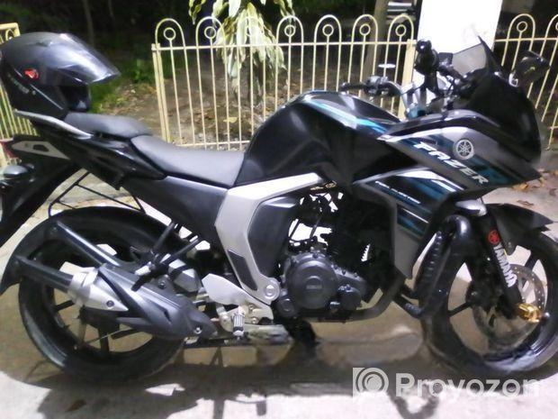 Yamaha Fazer v2 2017