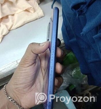 Vivo Y21 ‘ (Used)