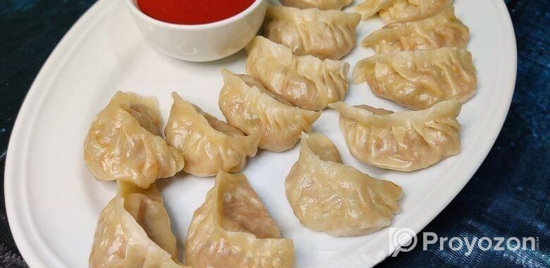 চিকেন মোমো