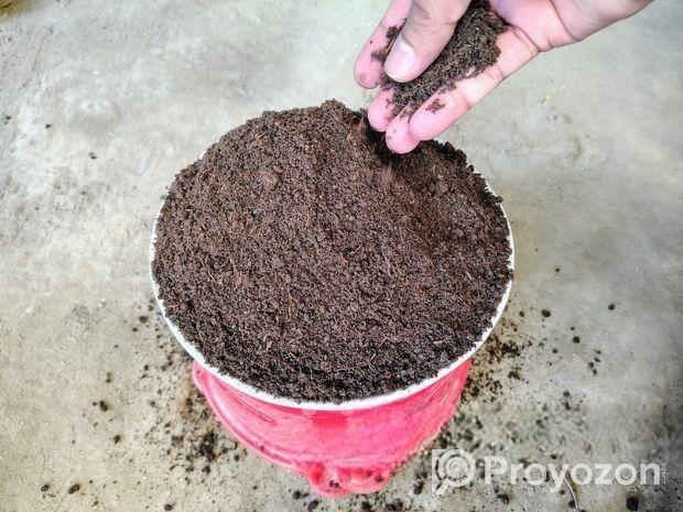 গোবর গুঁড়া ২৫ কেজি প্যাক