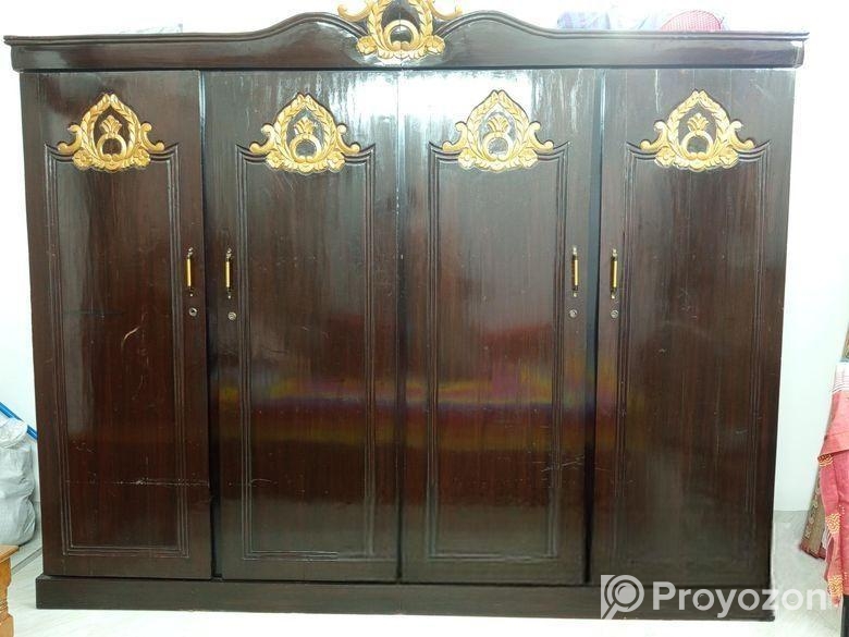 চার পার্টের আলমারী