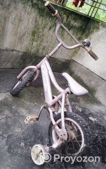 বাচ্চাদের ১২” সাইকেল