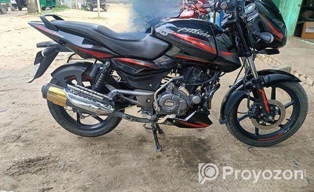 Bajaj Pulsar 150 . 2021