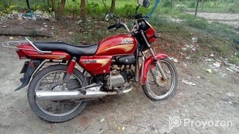 Hero Splendor . 2005