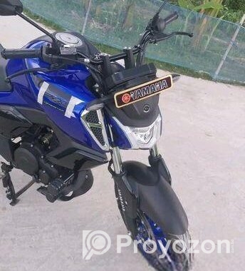 Yamaha Fzs V4 . 2025