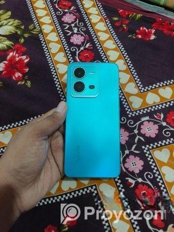 Vivo V 25, 8/128 (Used)