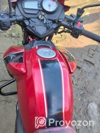 TVS Apache RTR 160 . 2022