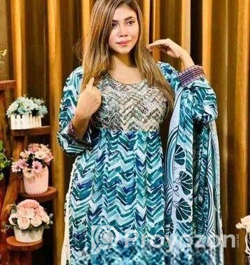 হিট ডিজাইনের নায়রা কালেকশন