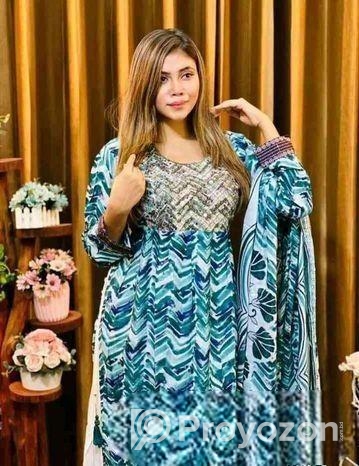 হিট ডিজাইনের নায়রা কালেকশন