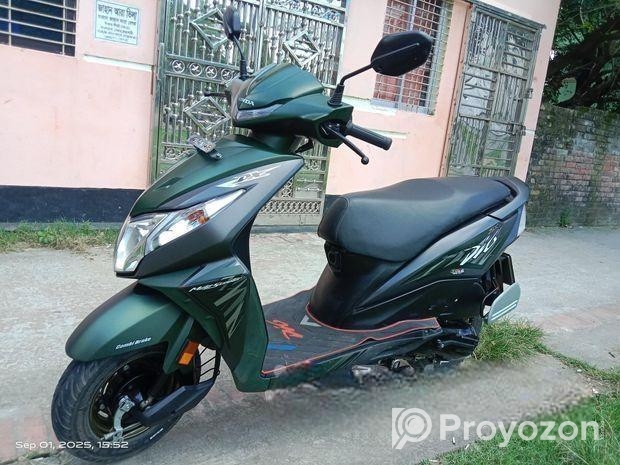 Honda Dio . 2022