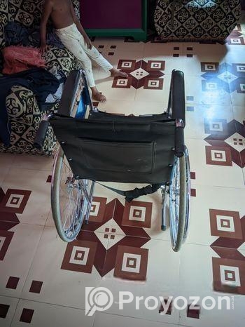 হুইল চেয়ার