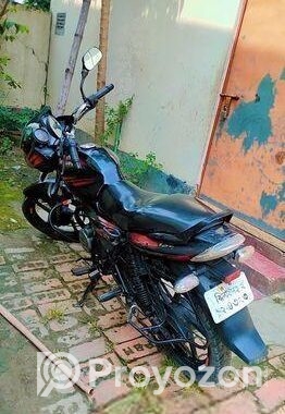 Bajaj Discover 125 . 2015