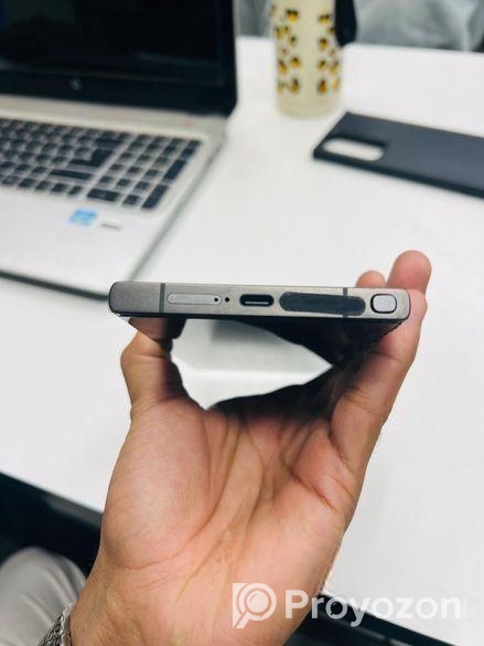 Samsung Galaxy S24 Ultra .. (Used)