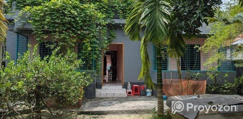 ১০ শতক জমিসহ বাড়ি বিক্রয় করা হবে