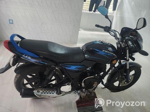Bajaj Discover 135 . 2010