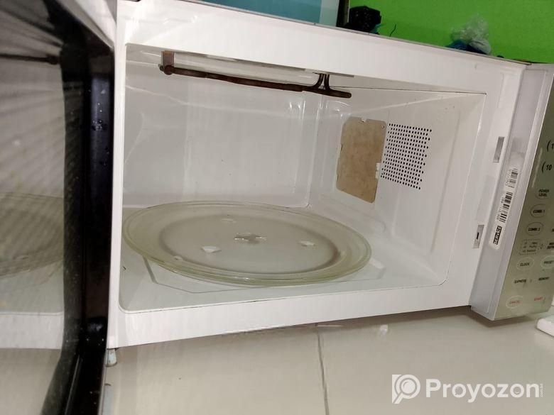 ৩০ লিটার মাইক্রোওভেন