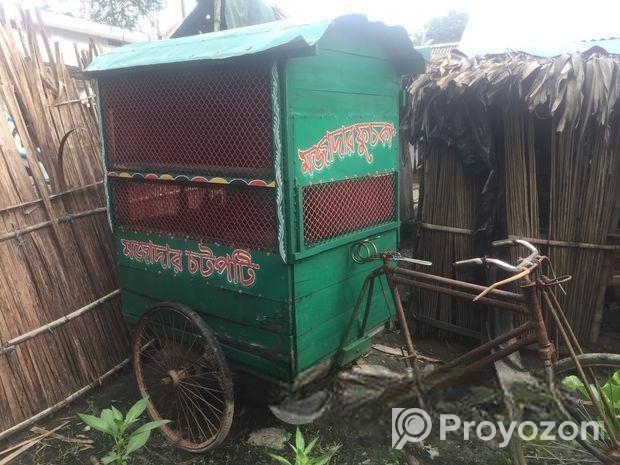 চটপটির দোকান