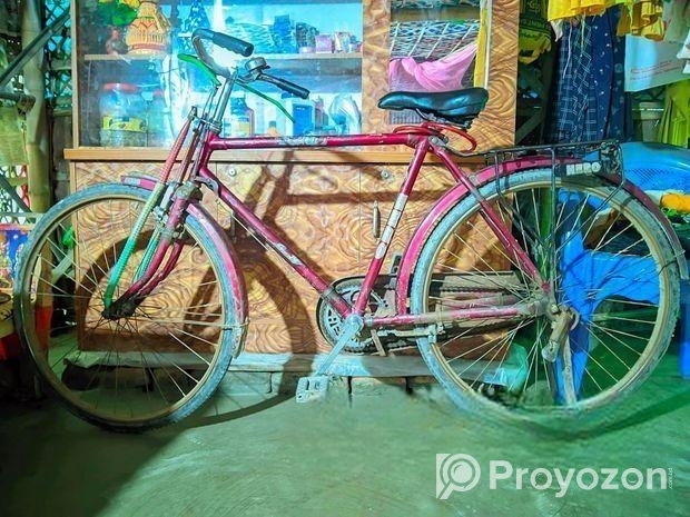 লাল হিরো সাইকেল বিক্রি হবে