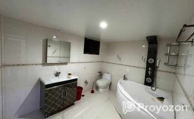 6-bedroom Luxurious Fully Furnished Duplex Apartment Available Fo