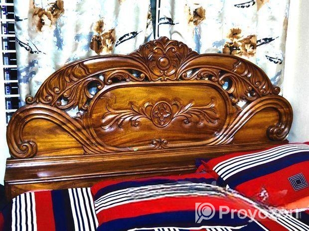 ডাবল বেড! মেহগনি কাঠের তৈরি। Urgent sell