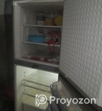 ফ্রিজ বিক্রি হবে