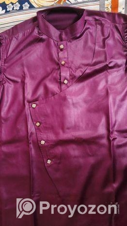 একটি পাঞ্জাবি বিক্রি করা হবে