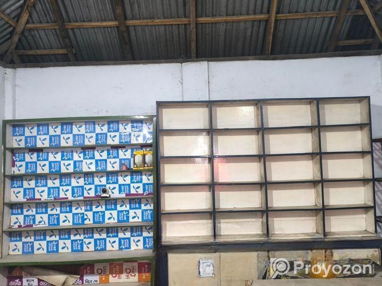 দোকানের দুইটি রেক বিক্রি করা হবে