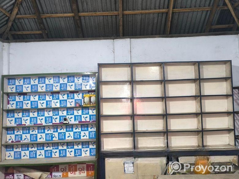 দোকানের দুইটি রেক বিক্রি করা হবে