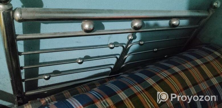 1 Single Bed And Double Akshathe Bikri Hobe Kom Dame