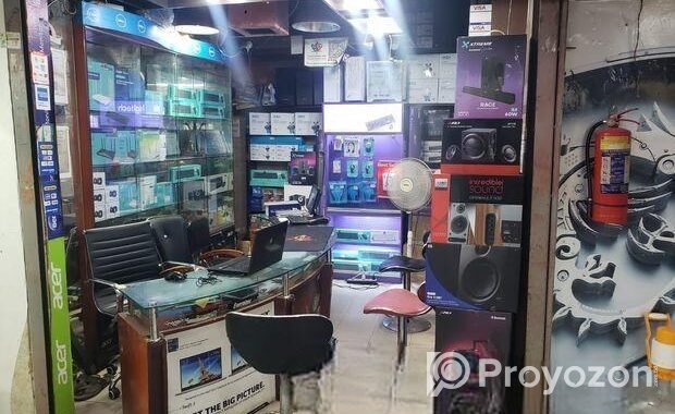 177.19 Sqr Feet Running Computer Shop Space Sell at Multiplan Cen