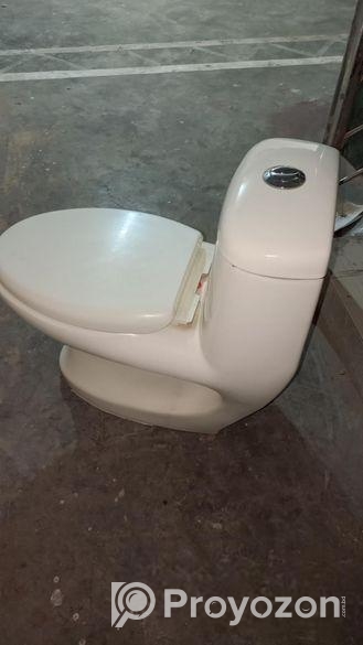 হাই কমোড এন্ড বেসিন স্টেন্ড