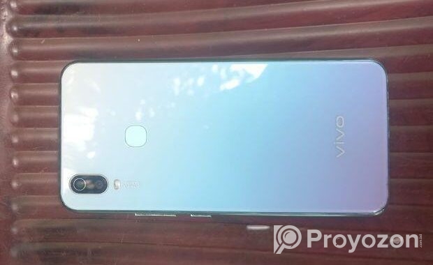 Vivo Y11 . (Used)
