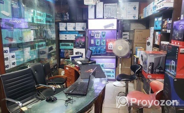 177.19 Sqr Feet Running Computer Shop Space Sell at Multiplan Cen