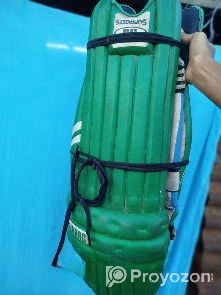 ক্রিকেট সরঙ্জাম