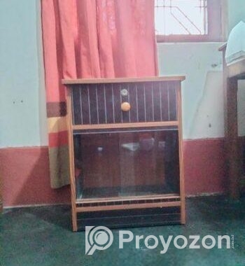 একটি সাইড টেবিল