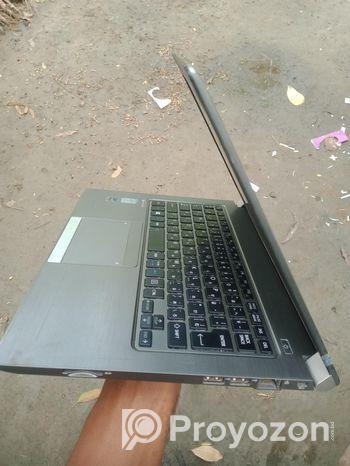 Toshiba Dynabook laptop 8gb 256gb
