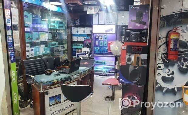 177.19 Sqr Feet Running Computer Shop Space Sell at Multiplan Cen
